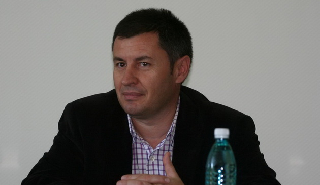 jandarm constantean florin niculae condamnat pentru ca i a spart mailul sefului pdl vasile blaga galerie jandarm constantean florin niculae condamnat pentru ca i a spart mailul sefului pdl vasile blaga galerie