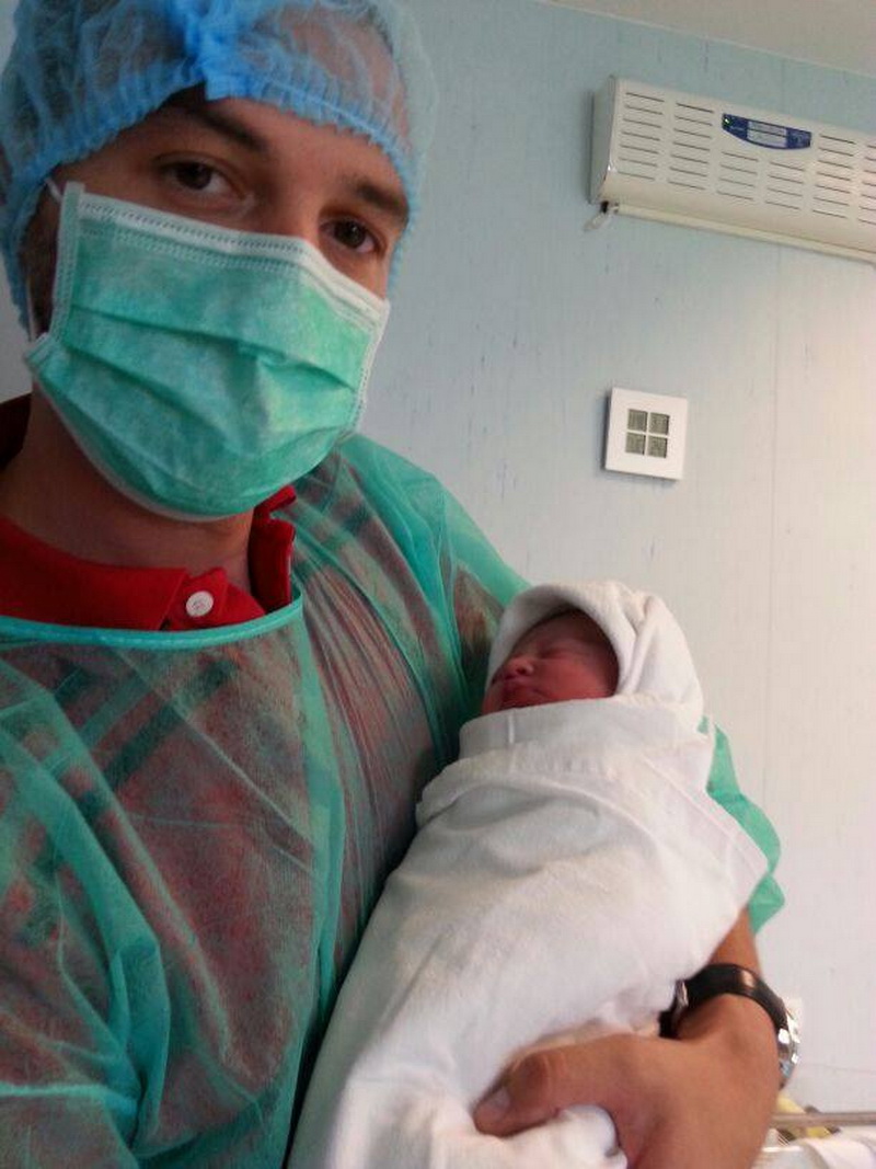 mi au implinit viata antrenorul dan radulescu bunic pentru a doua oara galerie foto 501866 mi au implinit viata antrenorul dan radulescu bunic pentru a doua oara galerie foto 501866