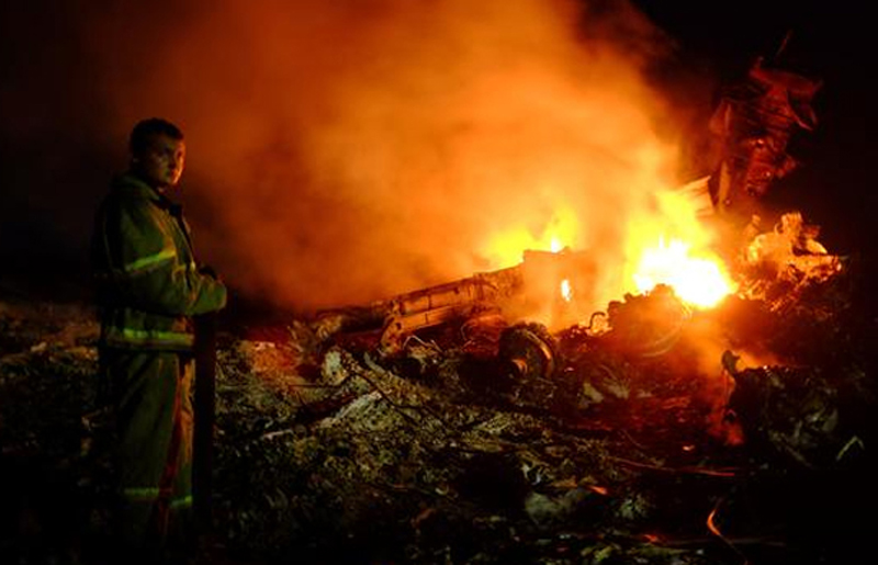 au aparut primele imagini cu rudele celor care si au pierdut viata in tragicul accident aviatic din ucraina au aparut primele imagini cu rudele celor care si au pierdut viata in tragicul accident aviatic din ucraina