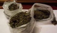 Prinderi în flagrant, în Mamaia şi Saturn O femeie din Ţara Sfântă, prinsă cu un joint şi 4 grame de canabis   