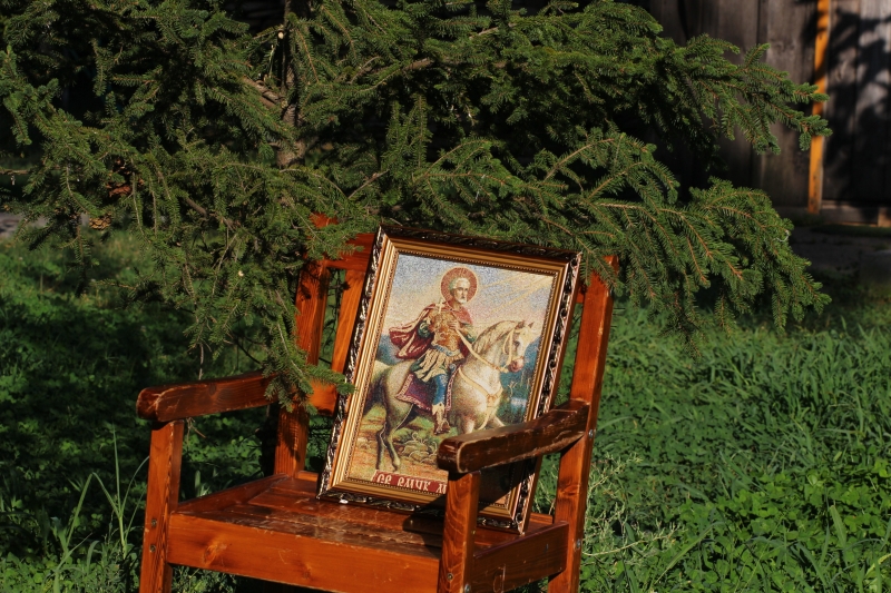 fotoreportaj enoriasii de la sfantul mina au sarbatorit 20 de ani de la ctitorire 505236 fotoreportaj enoriasii de la sfantul mina au sarbatorit 20 de ani de la ctitorire 505236