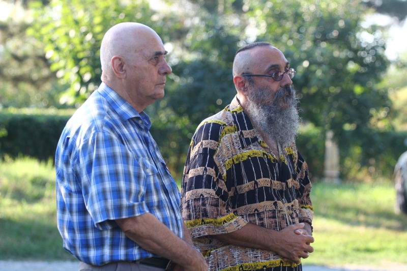 fotoreportaj enoriasii de la sfantul mina au sarbatorit 20 de ani de la ctitorire 505236 fotoreportaj enoriasii de la sfantul mina au sarbatorit 20 de ani de la ctitorire 505236