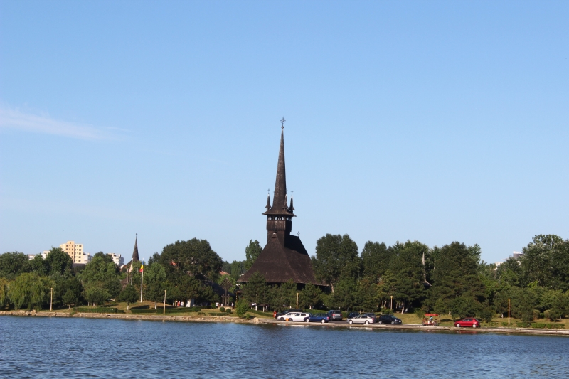 fotoreportaj enoriasii de la sfantul mina au sarbatorit 20 de ani de la ctitorire 505236 fotoreportaj enoriasii de la sfantul mina au sarbatorit 20 de ani de la ctitorire 505236
