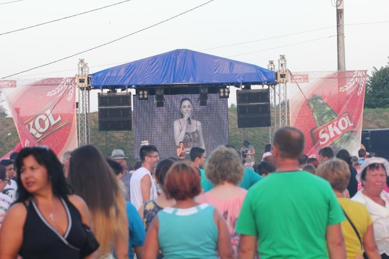 litoral tv navodari in straie de sarbatoare 505441 litoral tv navodari in straie de sarbatoare 505441