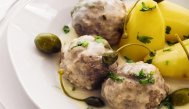 Ecuisine.ro Chiftele de pui în sos alb 