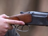 Un tânăr din localitatea tulceană Carcaliu, vestitiă pentru furtul tablourilor de la Rotterdam, a tras focuri de armă. Vezi motivul incredibil!   