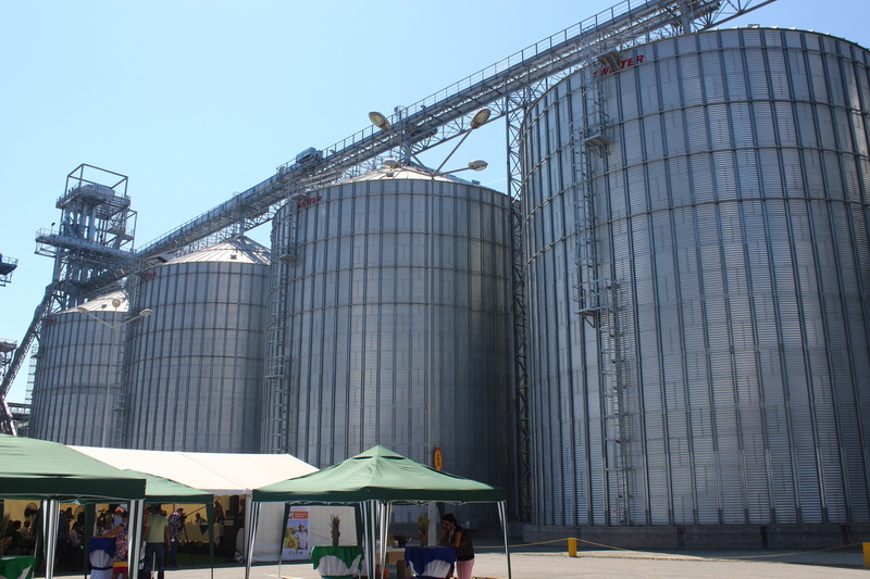 cu binecuvantarea lui mazare investitie de 15 milioane de euro in silozurile din portul constanta galerie cu binecuvantarea lui mazare investitie de 15 milioane de euro in silozurile din portul constanta galerie