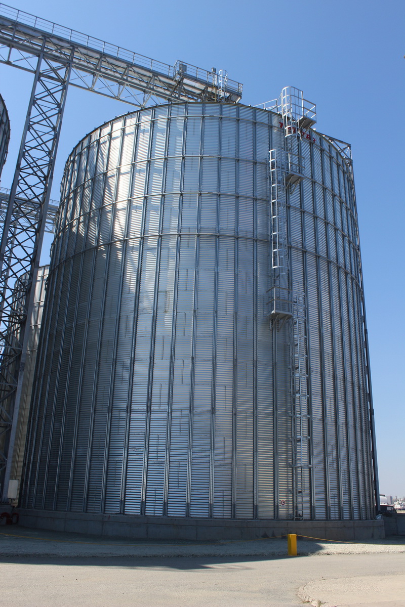 cu binecuvantarea lui mazare investitie de 15 milioane de euro in silozurile din portul constanta galerie cu binecuvantarea lui mazare investitie de 15 milioane de euro in silozurile din portul constanta galerie