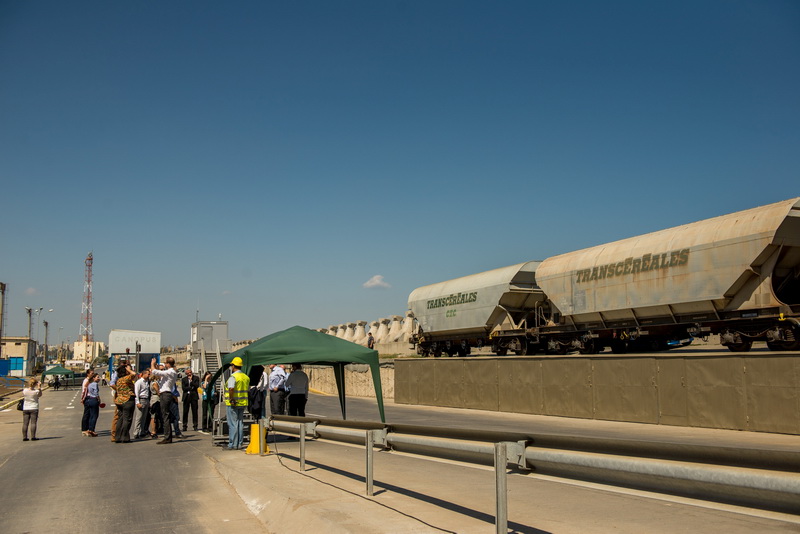 cu binecuvantarea lui mazare investitie de 15 milioane de euro in silozurile din portul constanta galerie cu binecuvantarea lui mazare investitie de 15 milioane de euro in silozurile din portul constanta galerie