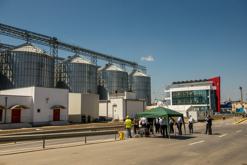 cu binecuvantarea lui mazare investitie de 15 milioane de euro in silozurile din portul constanta galerie cu binecuvantarea lui mazare investitie de 15 milioane de euro in silozurile din portul constanta galerie