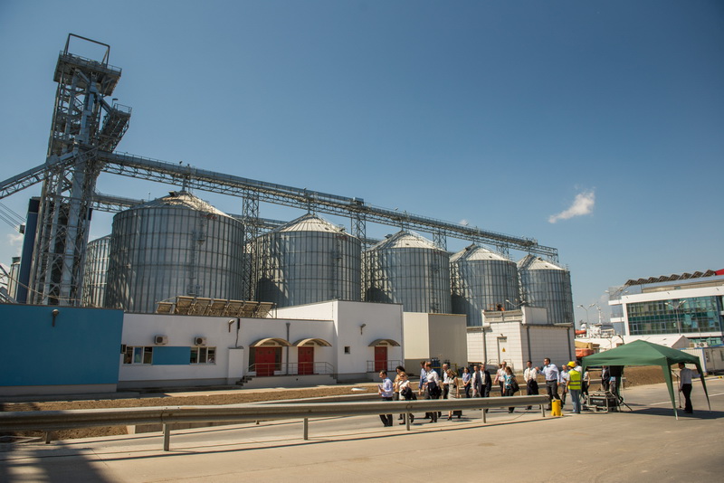 cu binecuvantarea lui mazare investitie de 15 milioane de euro in silozurile din portul constanta galerie cu binecuvantarea lui mazare investitie de 15 milioane de euro in silozurile din portul constanta galerie