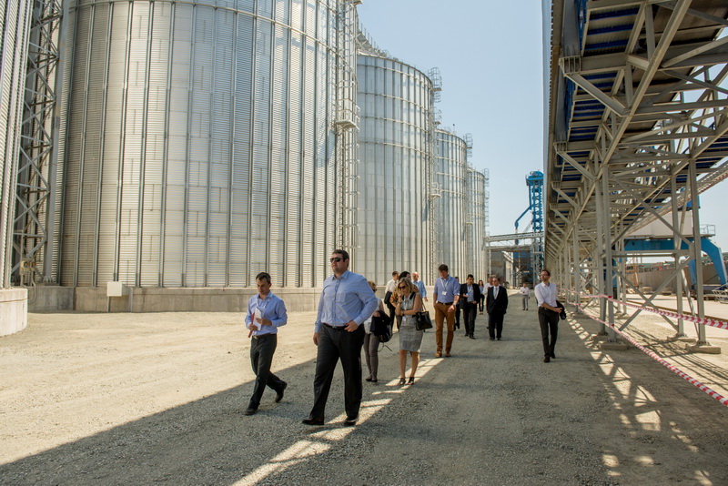 cu binecuvantarea lui mazare investitie de 15 milioane de euro in silozurile din portul constanta galerie cu binecuvantarea lui mazare investitie de 15 milioane de euro in silozurile din portul constanta galerie