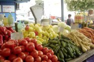 Vindea cu certificat de producător fals produse în piaţa agroalimentară din Medgidia 
