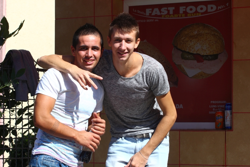 parada modei in liceele din constanta inceputul anului scolar este un adevarat eveniment monden fotoreportaj parada modei in liceele din constanta inceputul anului scolar este un adevarat eveniment monden fotoreportaj