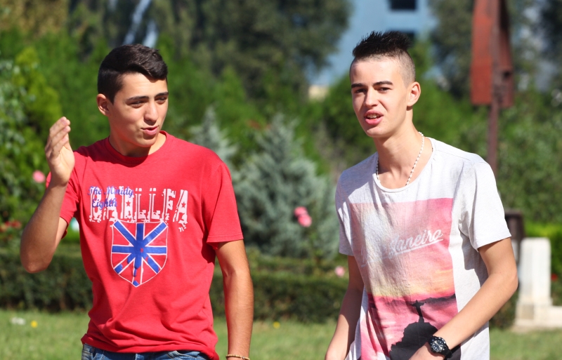 parada modei in liceele din constanta inceputul anului scolar este un adevarat eveniment monden fotoreportaj parada modei in liceele din constanta inceputul anului scolar este un adevarat eveniment monden fotoreportaj