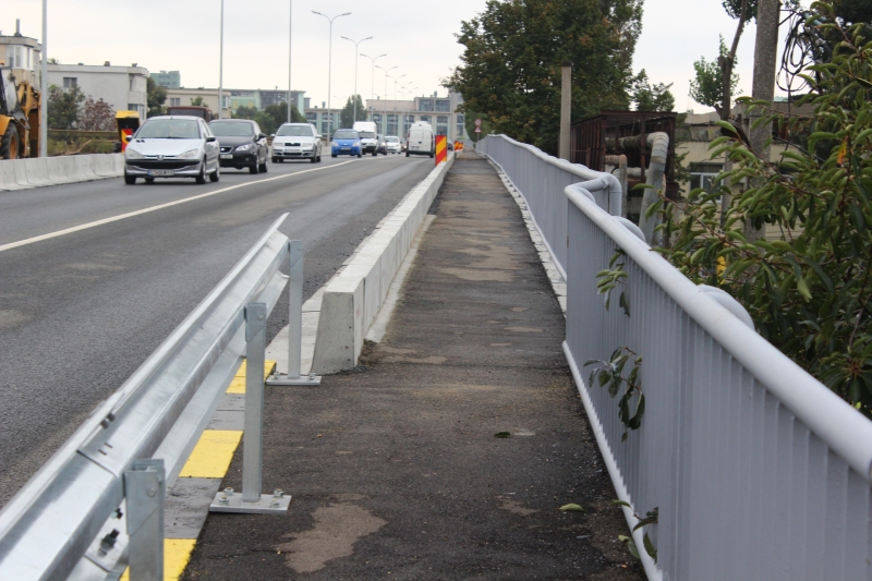 de astazi se circula pe podul ipmc partea noua a fost redata traficului galerie foto 512793 de astazi se circula pe podul ipmc partea noua a fost redata traficului galerie foto 512793