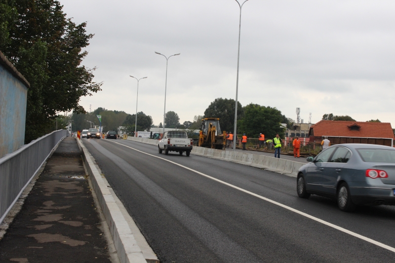 de astazi se circula pe podul ipmc partea noua a fost redata traficului galerie foto 512793 de astazi se circula pe podul ipmc partea noua a fost redata traficului galerie foto 512793