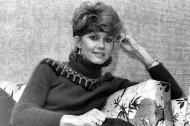Ştiaţi că...? Olivia Newton-John, câştigătoarea a patru Premii Grammy...