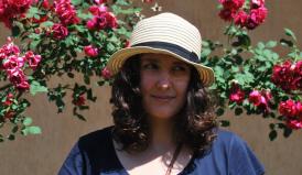 Oana are nevoie să trăiască. Trebuie! Ca să dăruiască în continuare bucăţi din sufletul ei frumos  