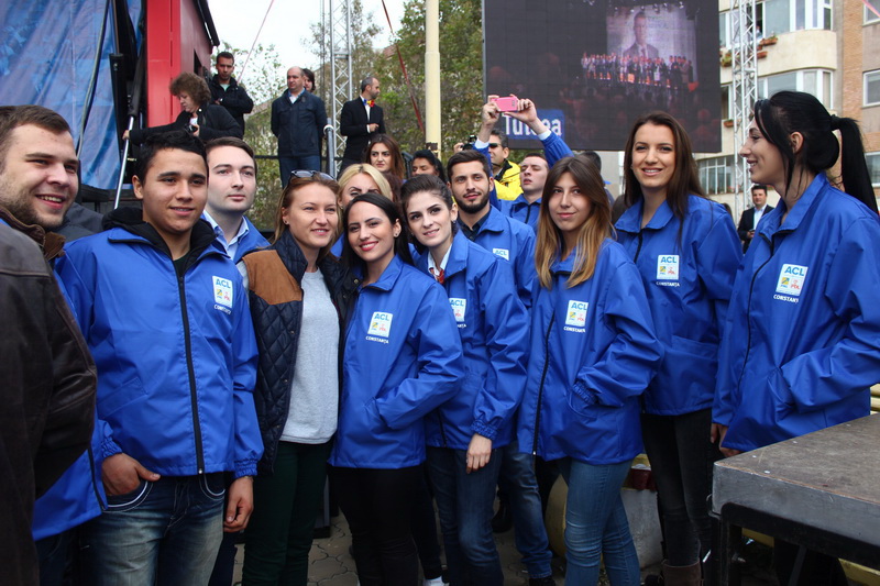 klaus iohannis candidatul acl la prezidentiale nu ma lupt cu ponta ci cu sistemul din spatele lui galerie klaus iohannis candidatul acl la prezidentiale nu ma lupt cu ponta ci cu sistemul din spatele lui galerie