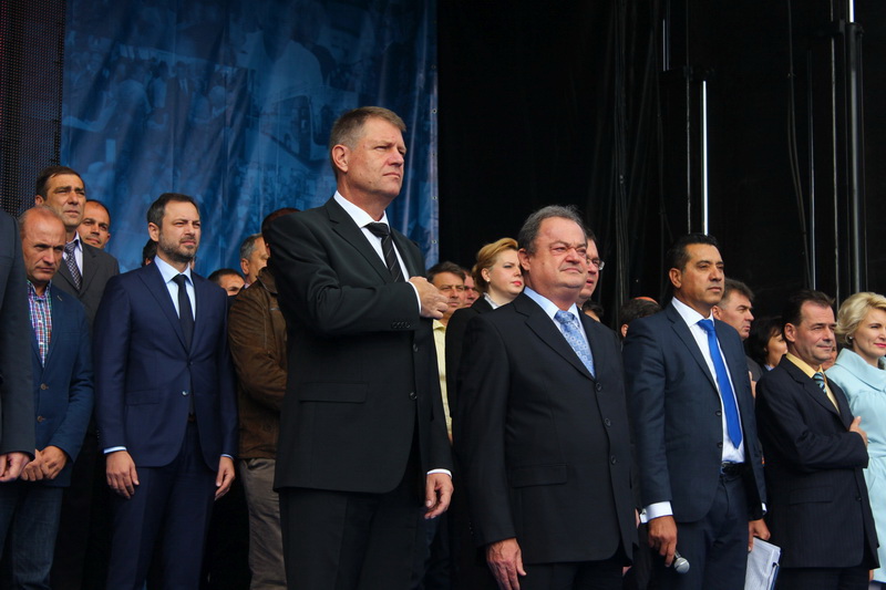 klaus iohannis candidatul acl la prezidentiale nu ma lupt cu ponta ci cu sistemul din spatele lui galerie klaus iohannis candidatul acl la prezidentiale nu ma lupt cu ponta ci cu sistemul din spatele lui galerie