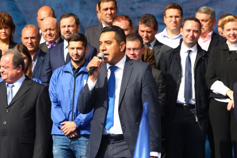 klaus iohannis candidatul acl la prezidentiale nu ma lupt cu ponta ci cu sistemul din spatele lui galerie klaus iohannis candidatul acl la prezidentiale nu ma lupt cu ponta ci cu sistemul din spatele lui galerie