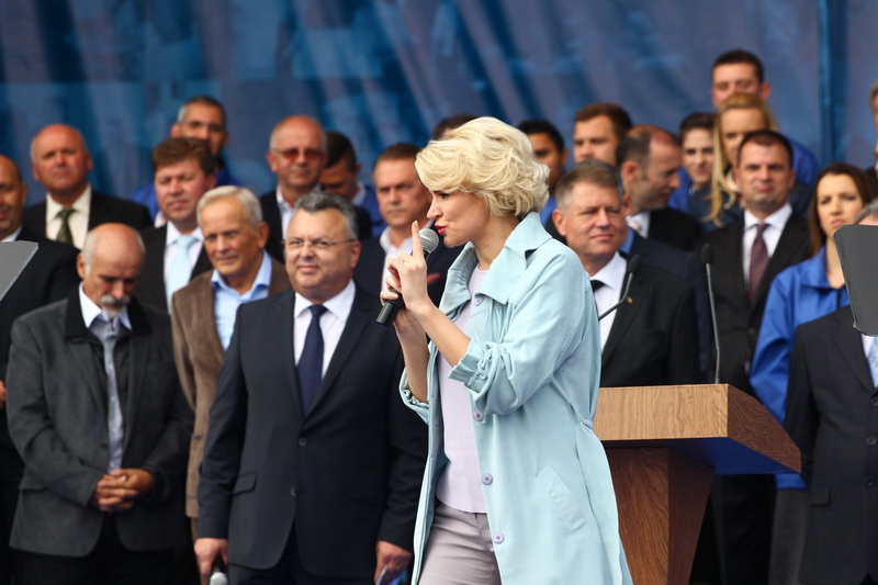 klaus iohannis candidatul acl la prezidentiale nu ma lupt cu ponta ci cu sistemul din spatele lui galerie klaus iohannis candidatul acl la prezidentiale nu ma lupt cu ponta ci cu sistemul din spatele lui galerie