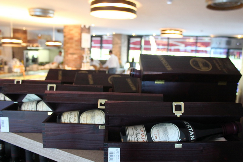 concept nou in constanta magazin si restaurant bottega d italy un local aparte de unde cumperi vinul concept nou in constanta magazin si restaurant bottega d italy un local aparte de unde cumperi vinul