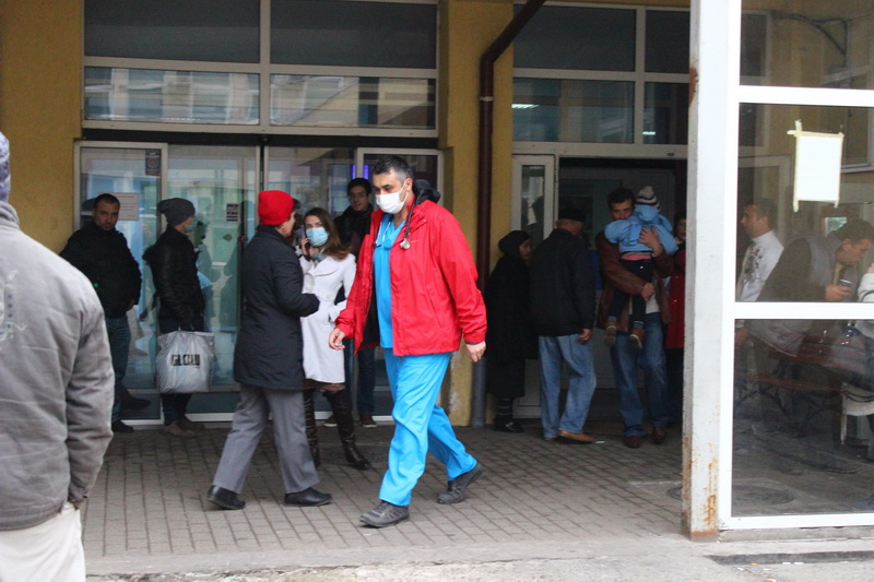 upu s a transformat ieri in fortareata un pacient constantean suspectat de ebola a pus pe jar autoritatile upu s a transformat ieri in fortareata un pacient constantean suspectat de ebola a pus pe jar autoritatile