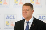 Iohannis susține ca Dosarul incompatibilității nu îl va scoate din cursa electorală 