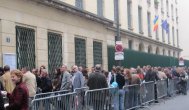 Românii din străinătate cer demisia ministrului de Externe Diaspora crede în vot. Scandal fără precedent 