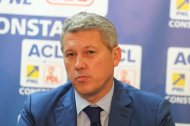 Cătălin Predoiu„Această minivacanţă este un abuz în serviciu pe care îl face premierul Ponta“