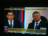 Ponta „Iohannis se uită pe pereți!“/ Iohannis „E mai interesant!“