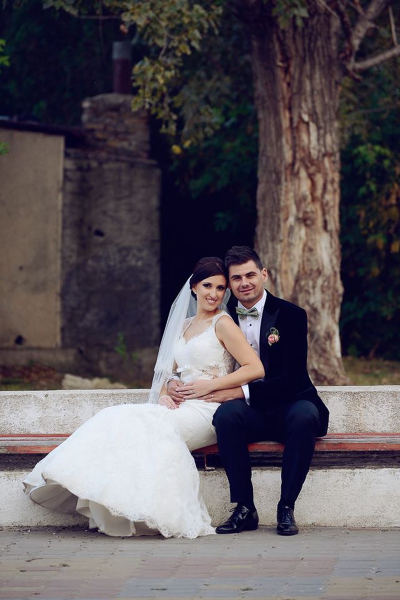 mirele jonglerii cu mingea si striptease camerunezul parfait ripert a jucat gaina la nunta fotbalistului mirele jonglerii cu mingea si striptease camerunezul parfait ripert a jucat gaina la nunta fotbalistului