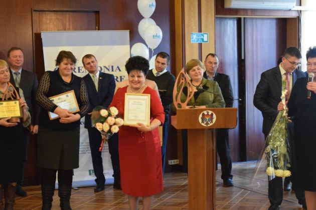 mariana gaju premiata la ceremonia nationala de premiere a programului bunelor practici ale autoritatilor mariana gaju premiata la ceremonia nationala de premiere a programului bunelor practici ale autoritatilor