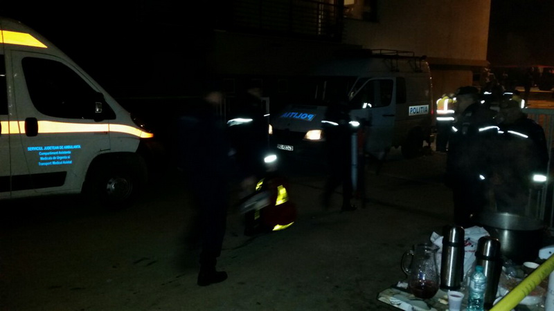 scafandrii au scos la suprafata bucati din elicopterul prabusit in lacul siutghiol 524998 scafandrii au scos la suprafata bucati din elicopterul prabusit in lacul siutghiol 524998