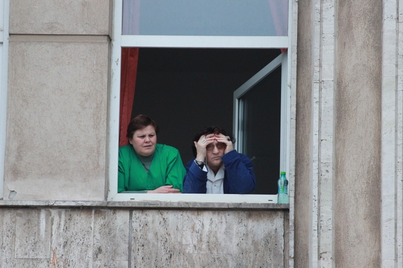 fotoreportaj durere fara margini la spitalul judetean colegii si au luat ramas bun de la cei patru membri fotoreportaj durere fara margini la spitalul judetean colegii si au luat ramas bun de la cei patru membri