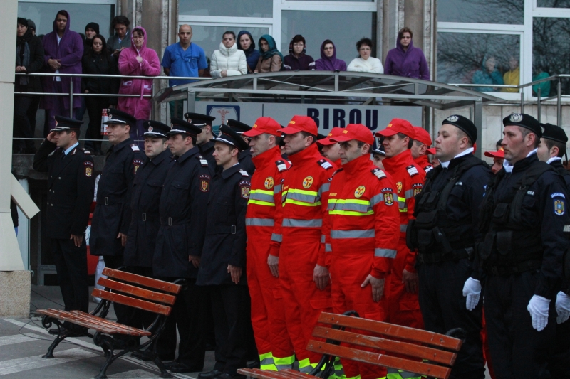 fotoreportaj durere fara margini la spitalul judetean colegii si au luat ramas bun de la cei patru membri fotoreportaj durere fara margini la spitalul judetean colegii si au luat ramas bun de la cei patru membri
