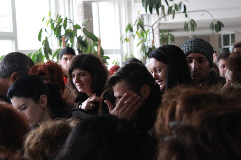 fotoreportaj durere fara margini la spitalul judetean colegii si au luat ramas bun de la cei patru membri fotoreportaj durere fara margini la spitalul judetean colegii si au luat ramas bun de la cei patru membri