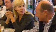 Băsescu petrece sfârşitul de mandat la o berărie din Herăstrău