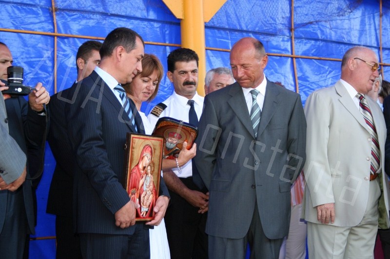 fotoreportaj presedintele jucator remember traian basescu zece ani in imagini la constanta 525642 fotoreportaj presedintele jucator remember traian basescu zece ani in imagini la constanta 525642