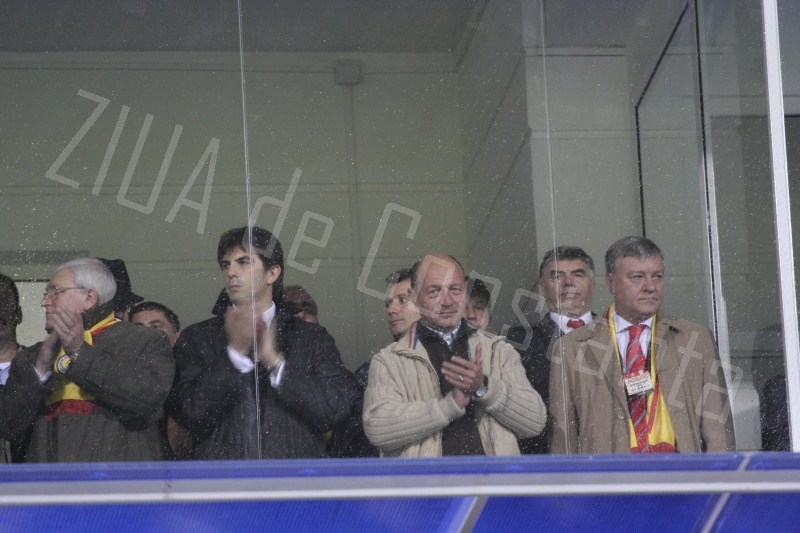 fotoreportaj presedintele jucator remember traian basescu zece ani in imagini la constanta 525642 fotoreportaj presedintele jucator remember traian basescu zece ani in imagini la constanta 525642