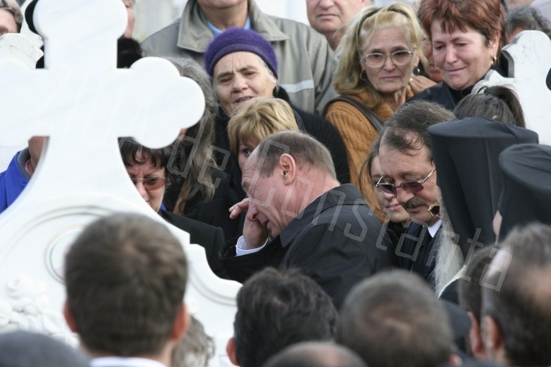 fotoreportaj presedintele jucator remember traian basescu zece ani in imagini la constanta 525642 fotoreportaj presedintele jucator remember traian basescu zece ani in imagini la constanta 525642