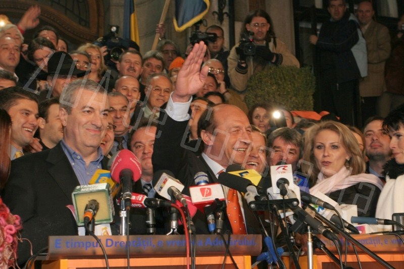 fotoreportaj presedintele jucator remember traian basescu zece ani in imagini la constanta 525642 fotoreportaj presedintele jucator remember traian basescu zece ani in imagini la constanta 525642