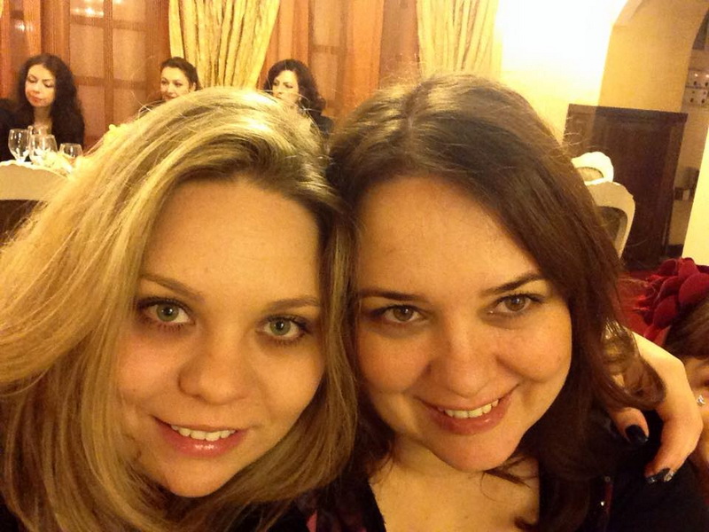 fiica cea mica a sotilor garabet adelina bianca garabet si robert mitchell petrecere de logodna la ovidiu fiica cea mica a sotilor garabet adelina bianca garabet si robert mitchell petrecere de logodna la ovidiu