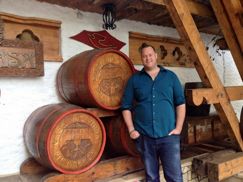 fiica cea mica a sotilor garabet adelina bianca garabet si robert mitchell petrecere de logodna la ovidiu fiica cea mica a sotilor garabet adelina bianca garabet si robert mitchell petrecere de logodna la ovidiu