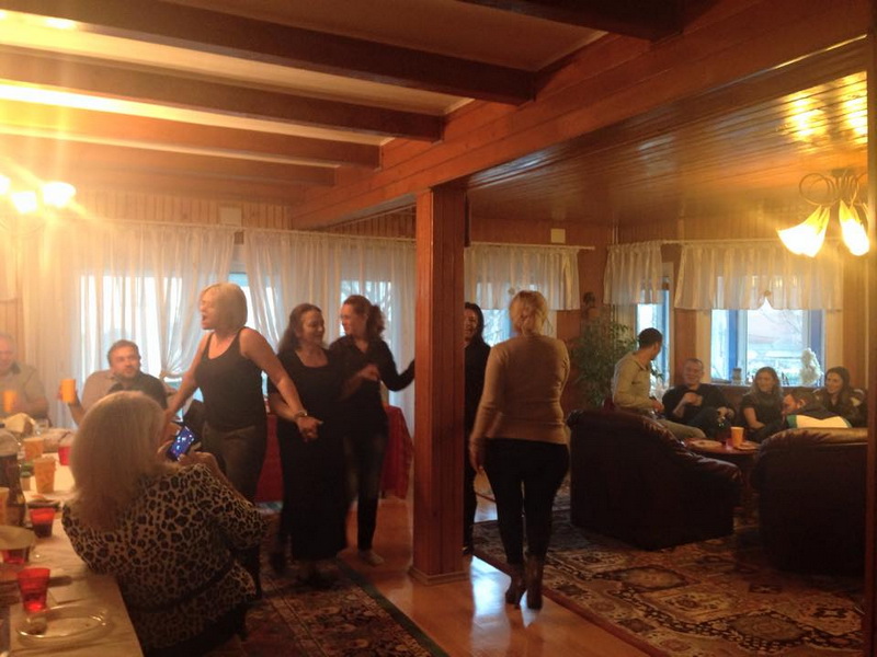 fiica cea mica a sotilor garabet adelina bianca garabet si robert mitchell petrecere de logodna la ovidiu fiica cea mica a sotilor garabet adelina bianca garabet si robert mitchell petrecere de logodna la ovidiu