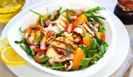 ecuisine.ro Salate pentru masa de Revelion 2015 -  salata cu halloumi