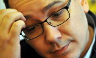 Ştiripesurse.ro Victor Ponta modifică Legea Educației pentru a putea renunța la doctorat 
