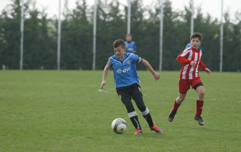 fotbalistul dimciu halep e capitan la juniorii viitorului varul simonei halep a fost premiat de legenda fotbalistul dimciu halep e capitan la juniorii viitorului varul simonei halep a fost premiat de legenda